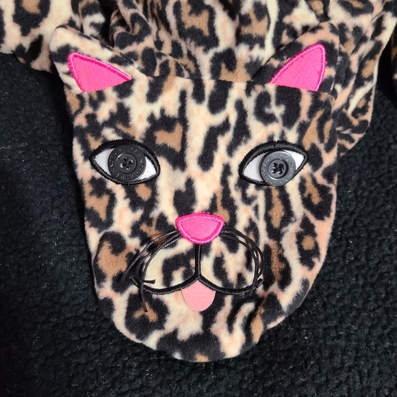 Nick & Nora Leopard Print Onesie Pajamas - Picture 4 of 6